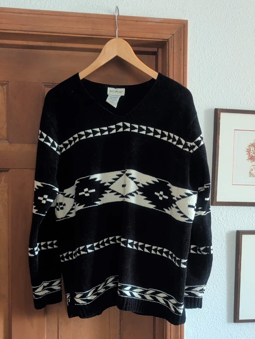 Vintage White Stag Black and White Geometric V-Neck Chenille Sweater